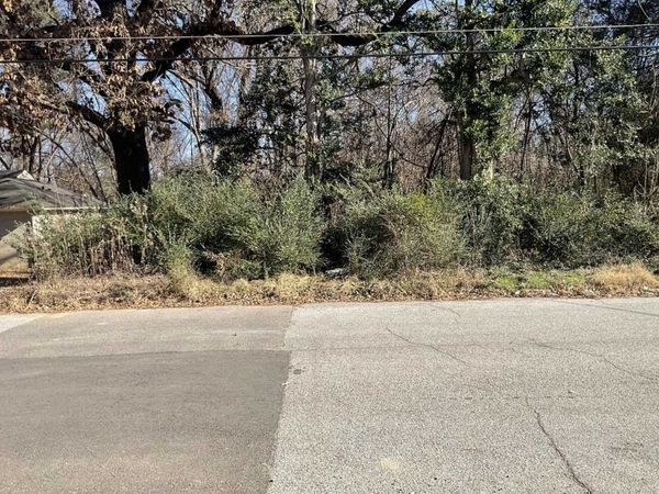 3492 HALLBROOK ST, Memphis, TN 38127