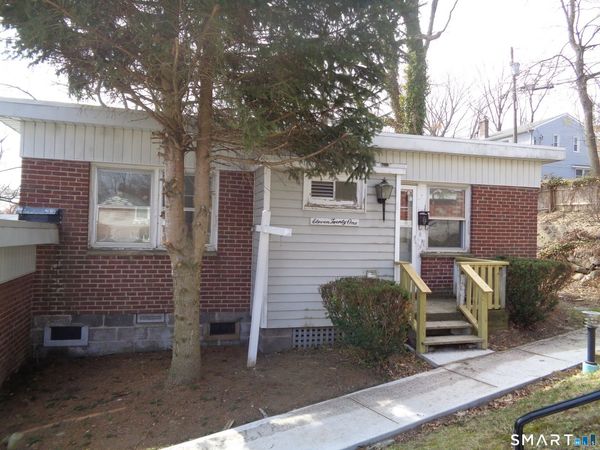 1121 Success, Stratford, CT 06614