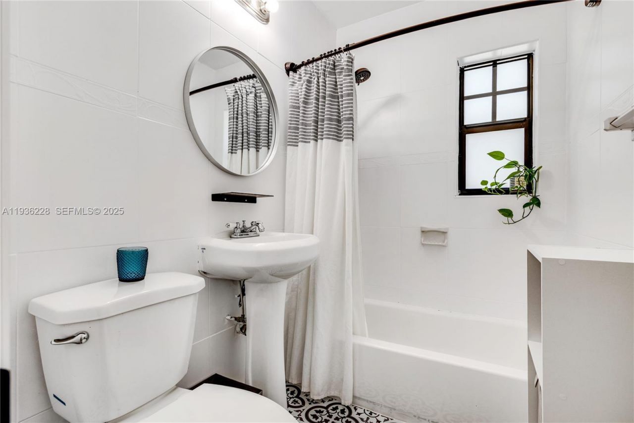 1775 NW 132nd St, Miami, FL 33167 Photo