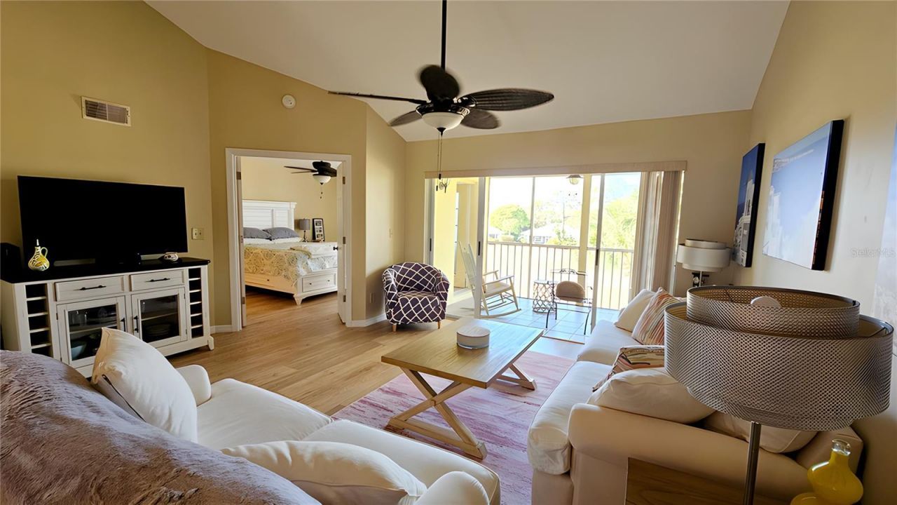 433 Cerromar Lane, Unit 541, Venice, FL 34293 Photo