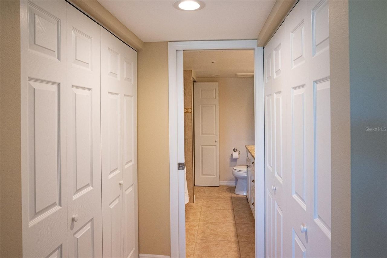 433 Cerromar Lane, Unit 541, Venice, FL 34293 Photo