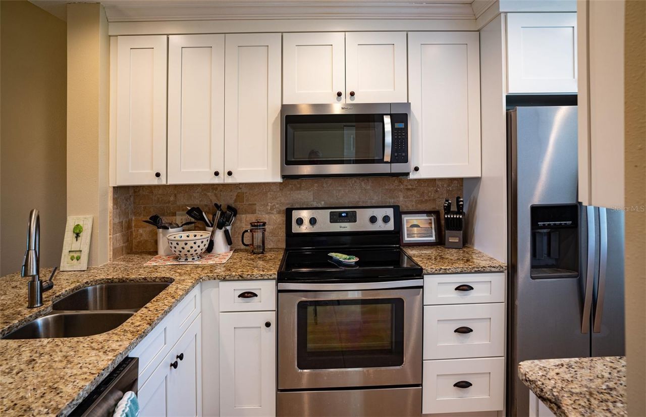 433 Cerromar Lane, Unit 541, Venice, FL 34293 Photo