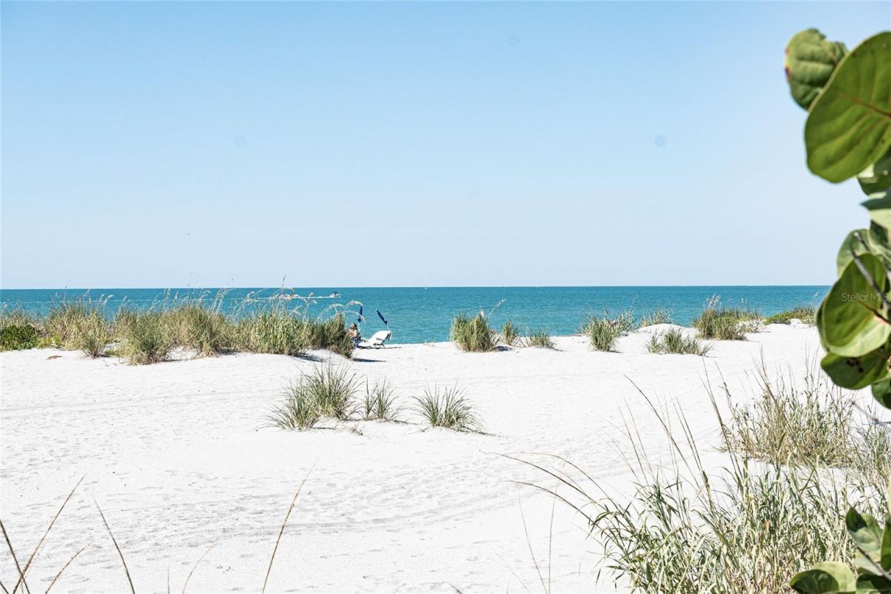433 Cerromar Lane, Unit 541, Venice, FL 34293 Photo