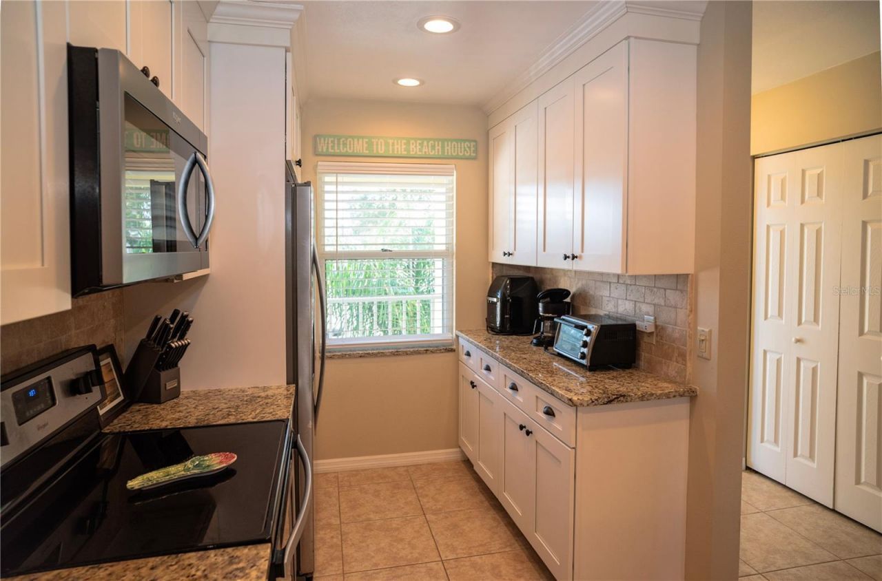 433 Cerromar Lane, Unit 541, Venice, FL 34293 Photo