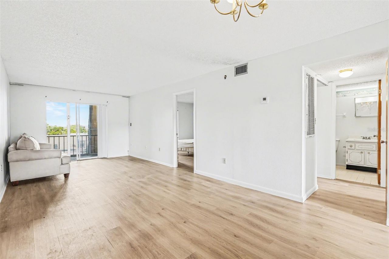 3723 Lake Bayshore Drive, Unit H206, Bradenton, FL 34205 Photo