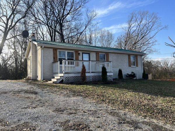 811 Southside Dr, McMinnville, TN 37110