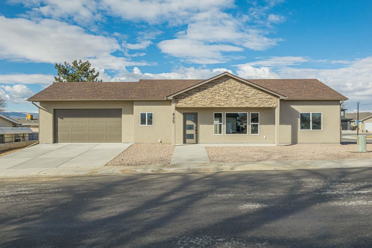 425 Alamo Street, Grand Junction, CO 81504 Main Photo