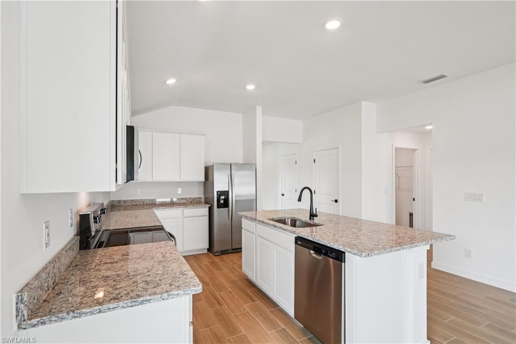 144 Blackstone Dr, Fort Myers, FL 33913 Photo