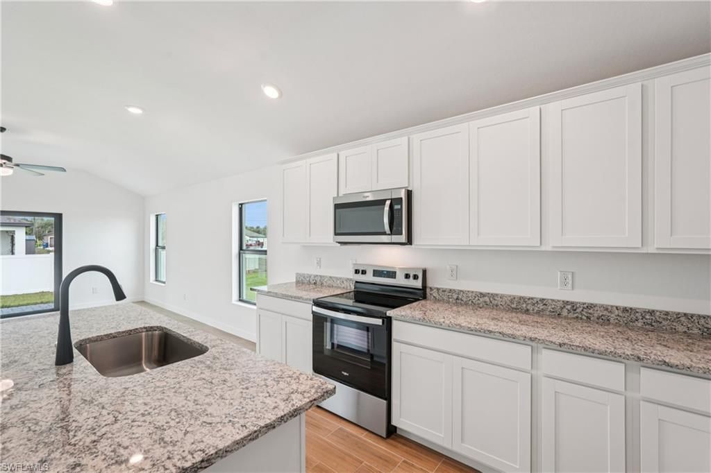 144 Blackstone Dr, Fort Myers, FL 33913 Photo