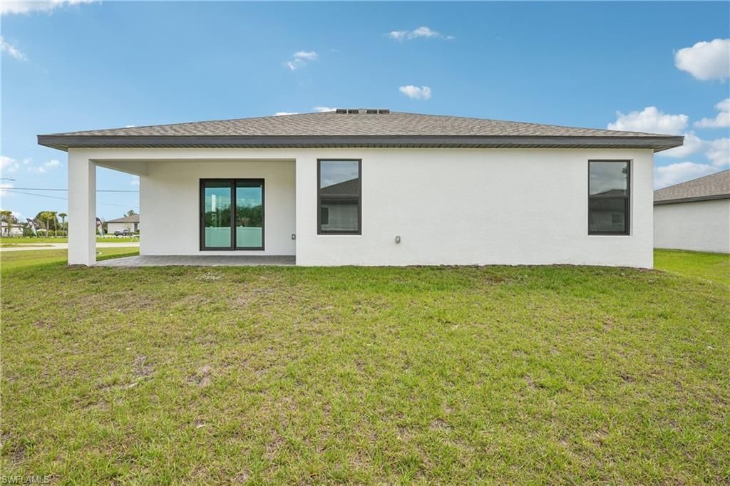 144 Blackstone Dr, Fort Myers, FL 33913 Photo