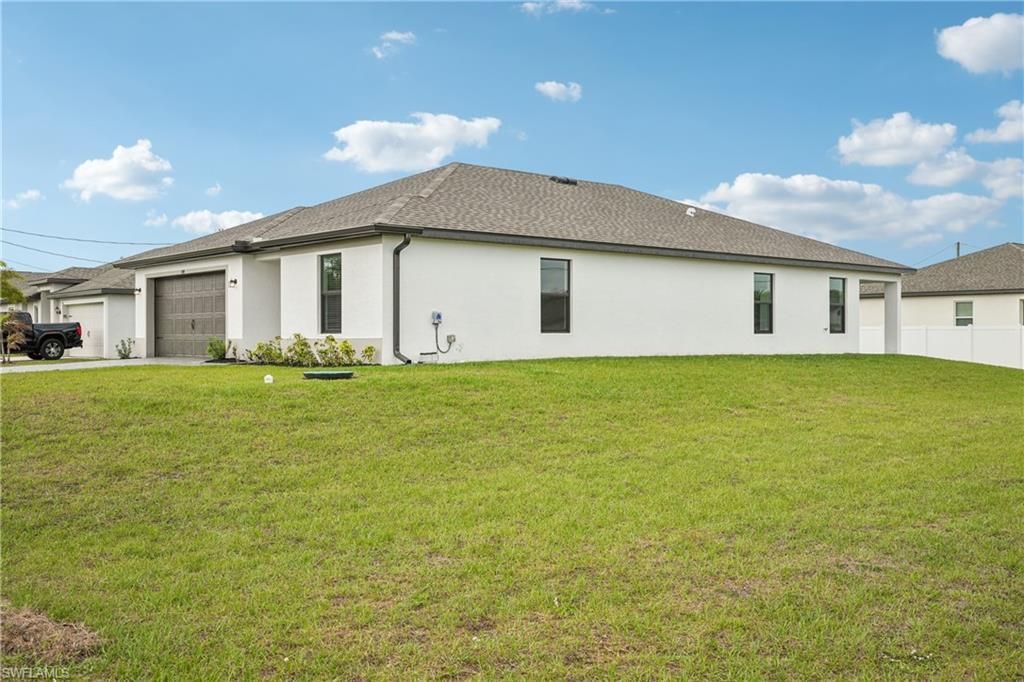 144 Blackstone Dr, Fort Myers, FL 33913 Photo