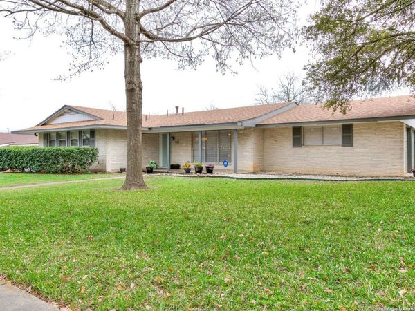 502 DOWNSHIRE DR, San Antonio, TX 78216