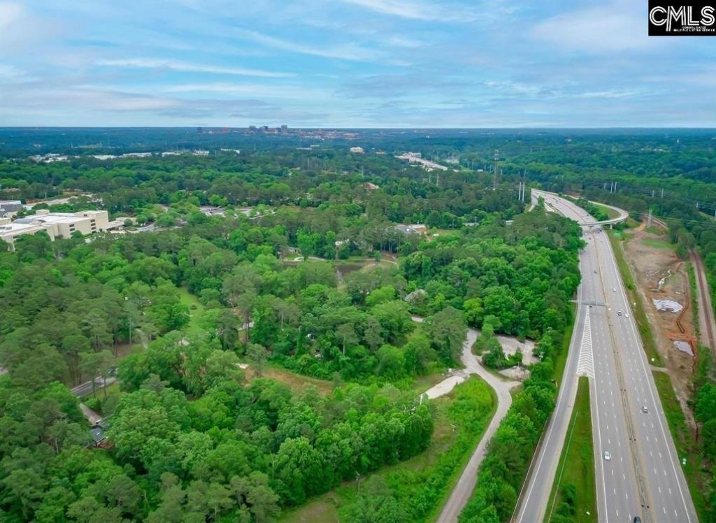 401 Arrowwood Road  Photo 11