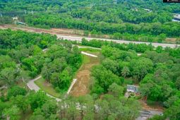 401 Arrowwood Road  photo 4