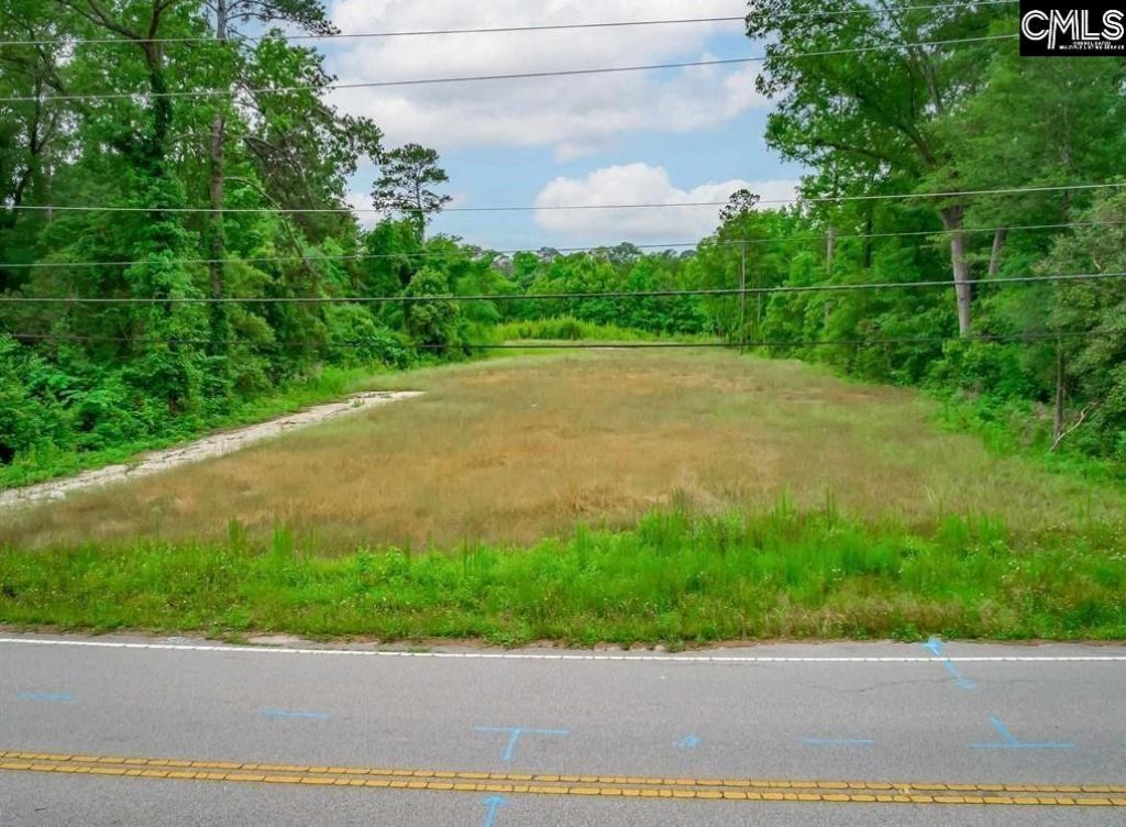 401 Arrowwood Road  Photo 6