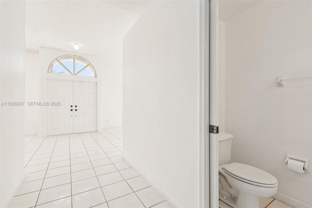 17811 SW 4th Ct, Pembroke Pines, FL 33029 Photo