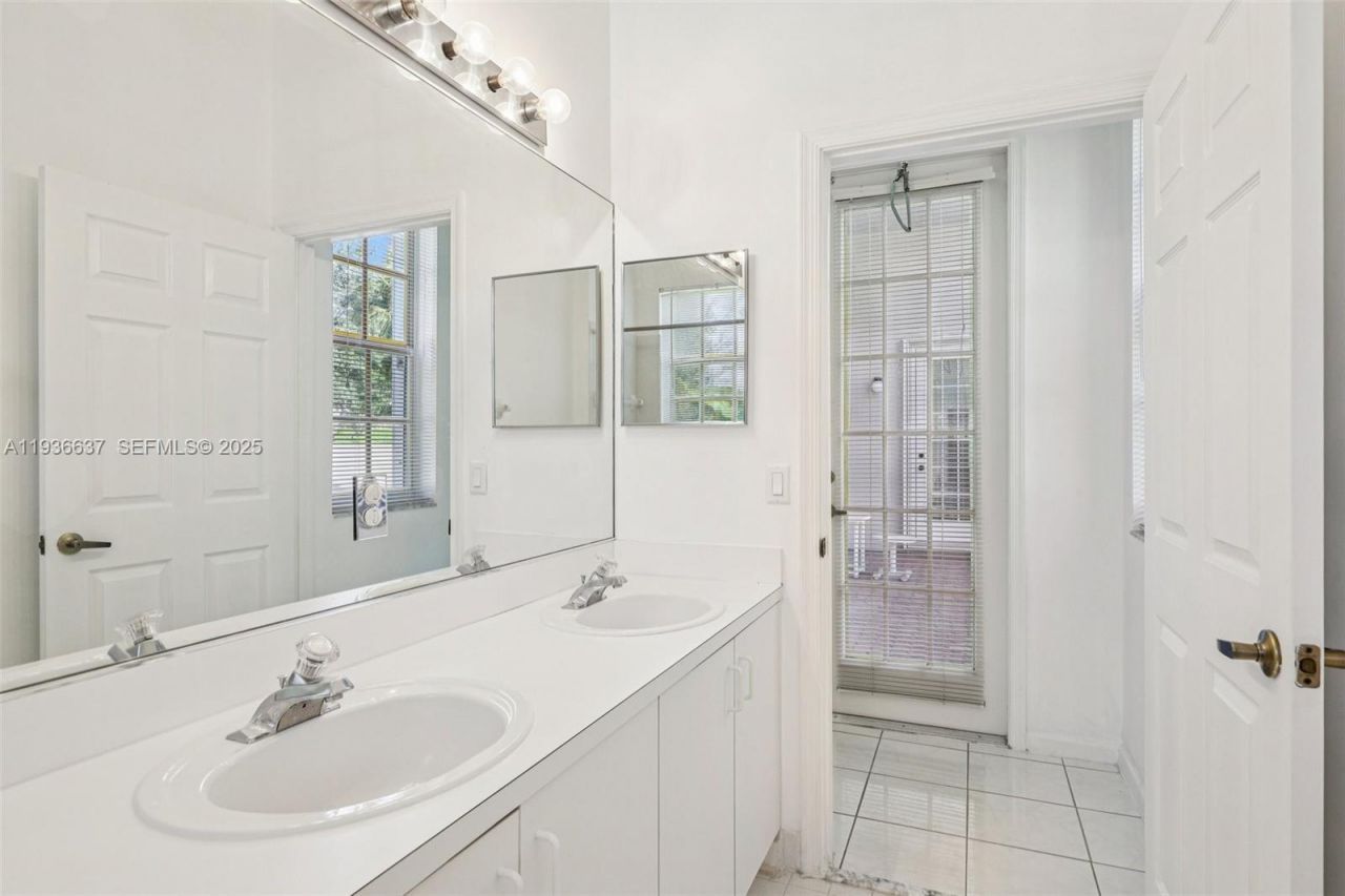 17811 SW 4th Ct, Pembroke Pines, FL 33029 Photo