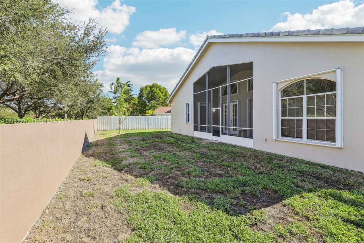 17811 SW 4th Ct, Pembroke Pines, FL 33029 Photo