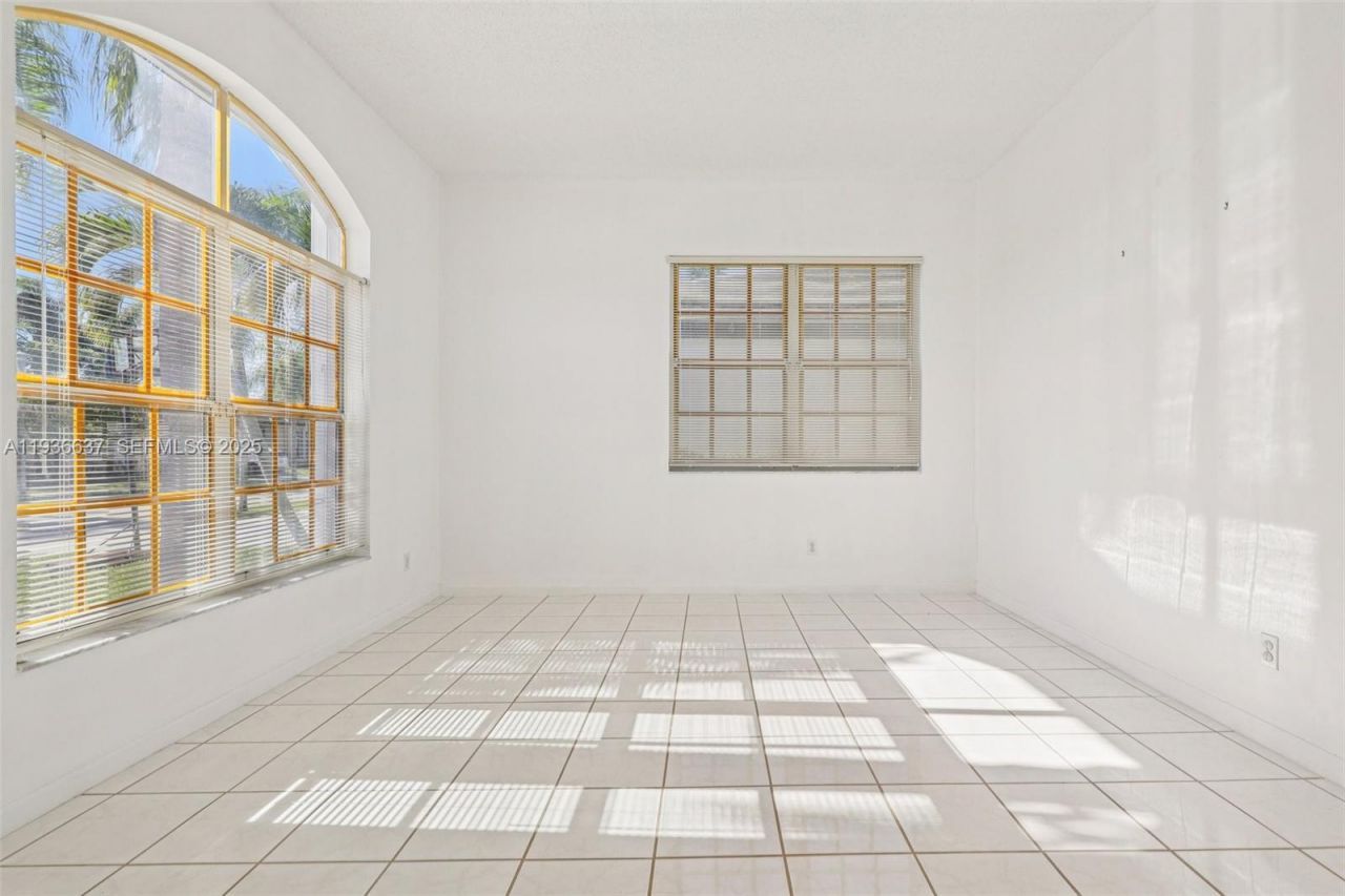 17811 SW 4th Ct, Pembroke Pines, FL 33029 Photo