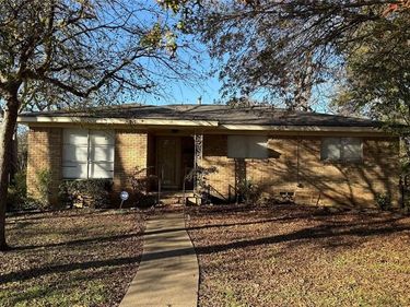 3535 Creek View Drive, Dallas, TX 75233