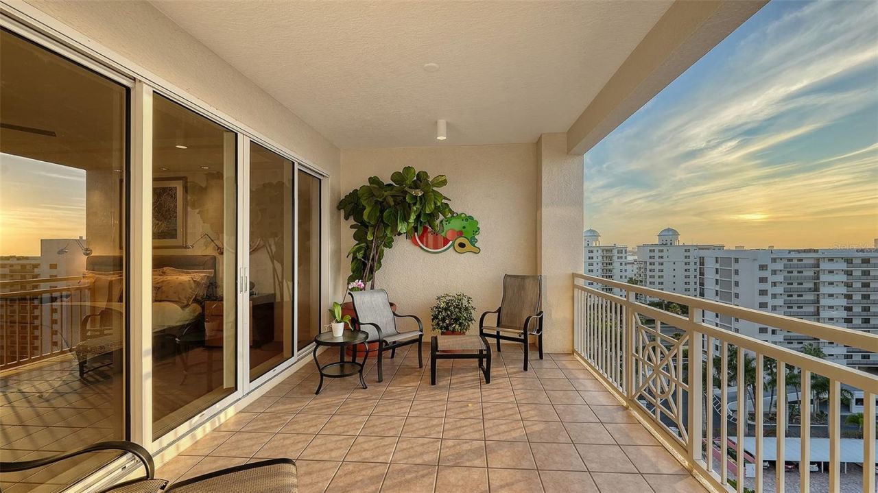 35 Watergate Drive, Unit 1005, Sarasota, FL 34236 Photo