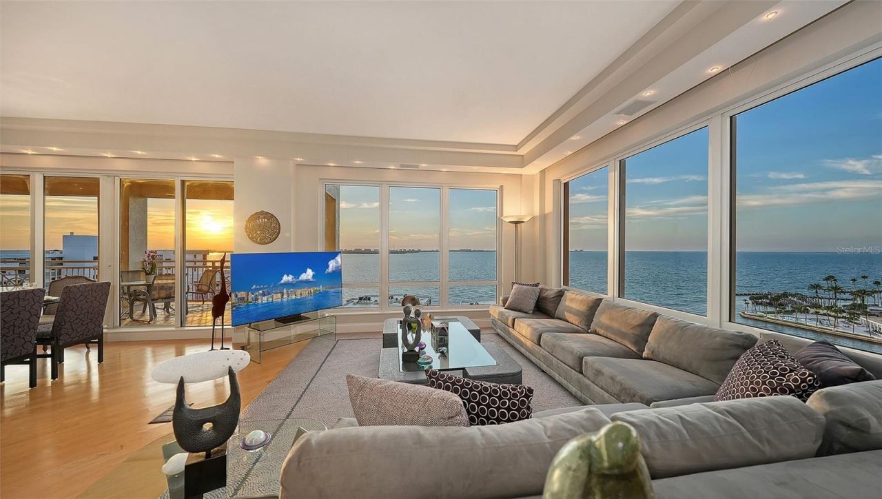 35 Watergate Drive, Unit 1005, Sarasota, FL 34236 Photo