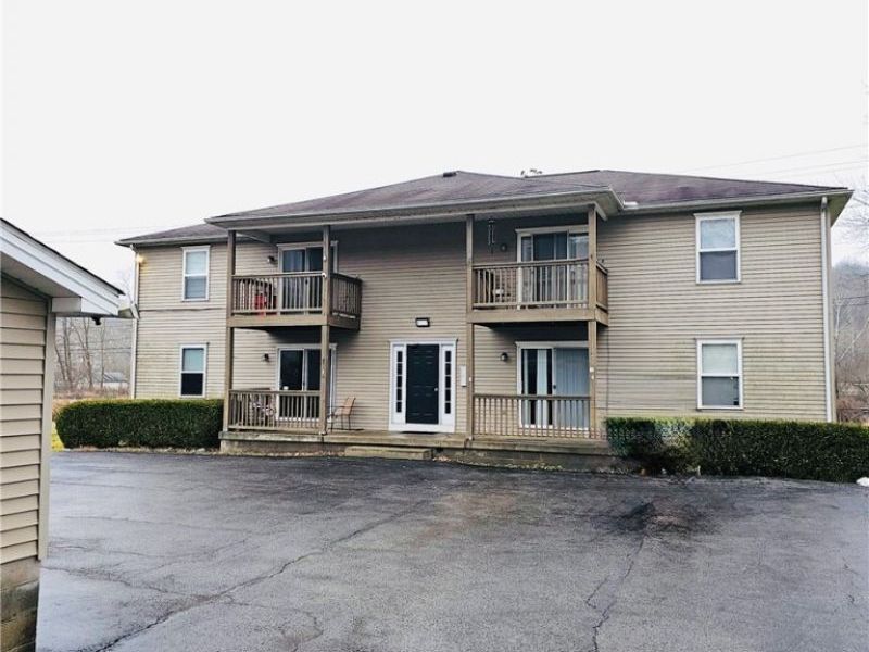 77 W Wood Street, Lowellville, OH 44436 Photo 2