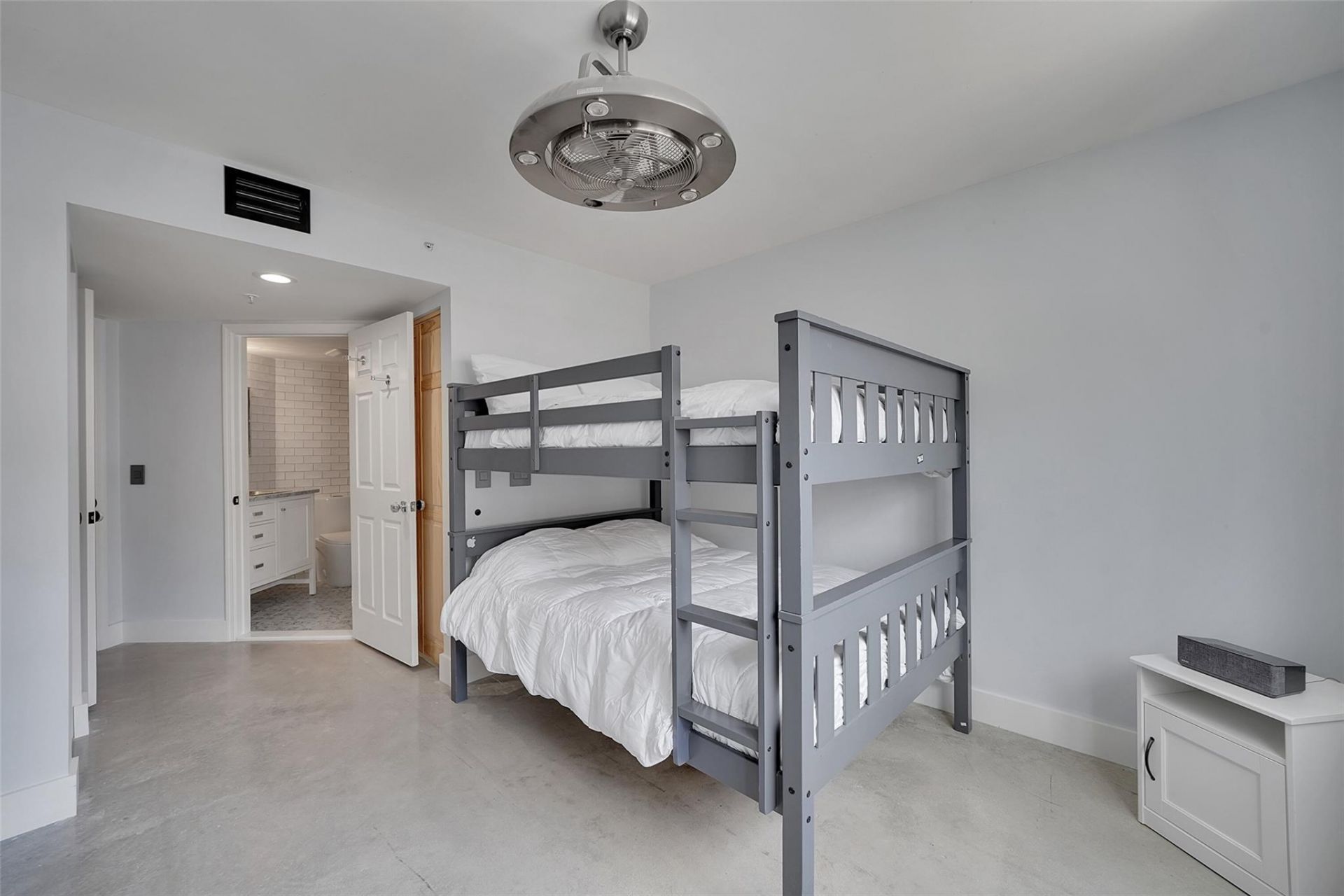 2021 SE 10th Avenue, Unit 205, Fort Lauderdale, FL 33316 Photo