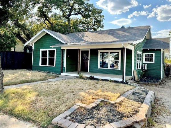 1805 Avenue D, Brownwood, TX 76801