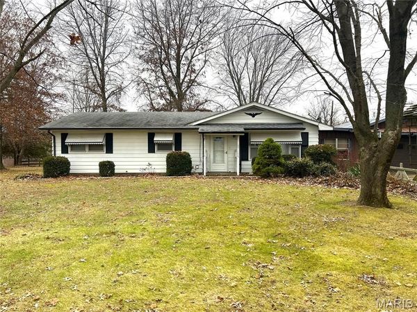 214 US Hway 67, Carrollton, IL 62016