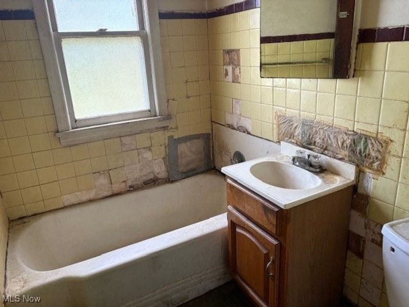 19615 Harvard Avenue, Warrensville Heights, OH 44122 Photo 10