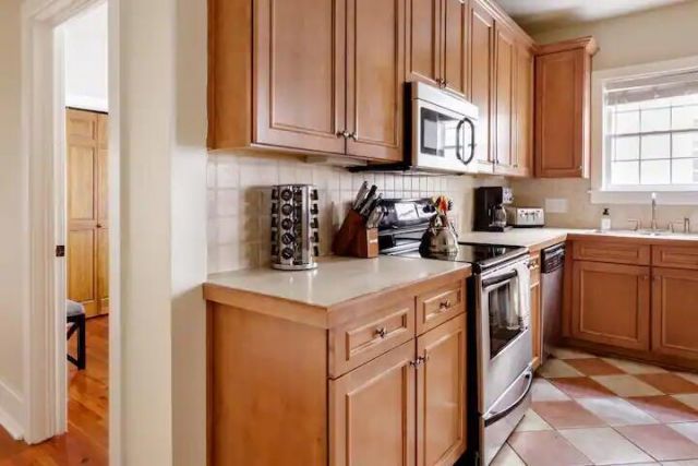 151 Spring Street Photo 8