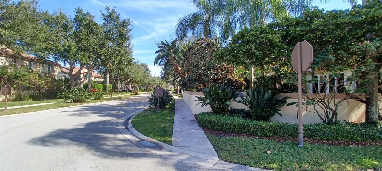6688 Via Regina, Boca Raton, FL 33433 Photo