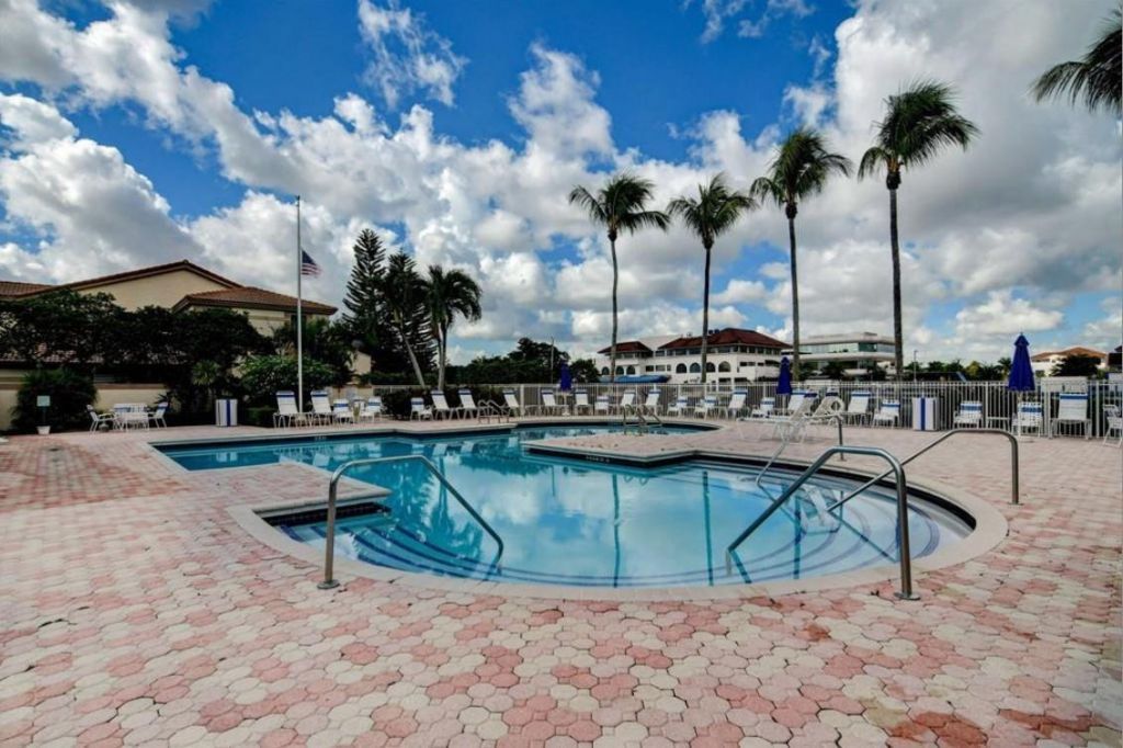 6688 Via Regina, Boca Raton, FL 33433 Photo