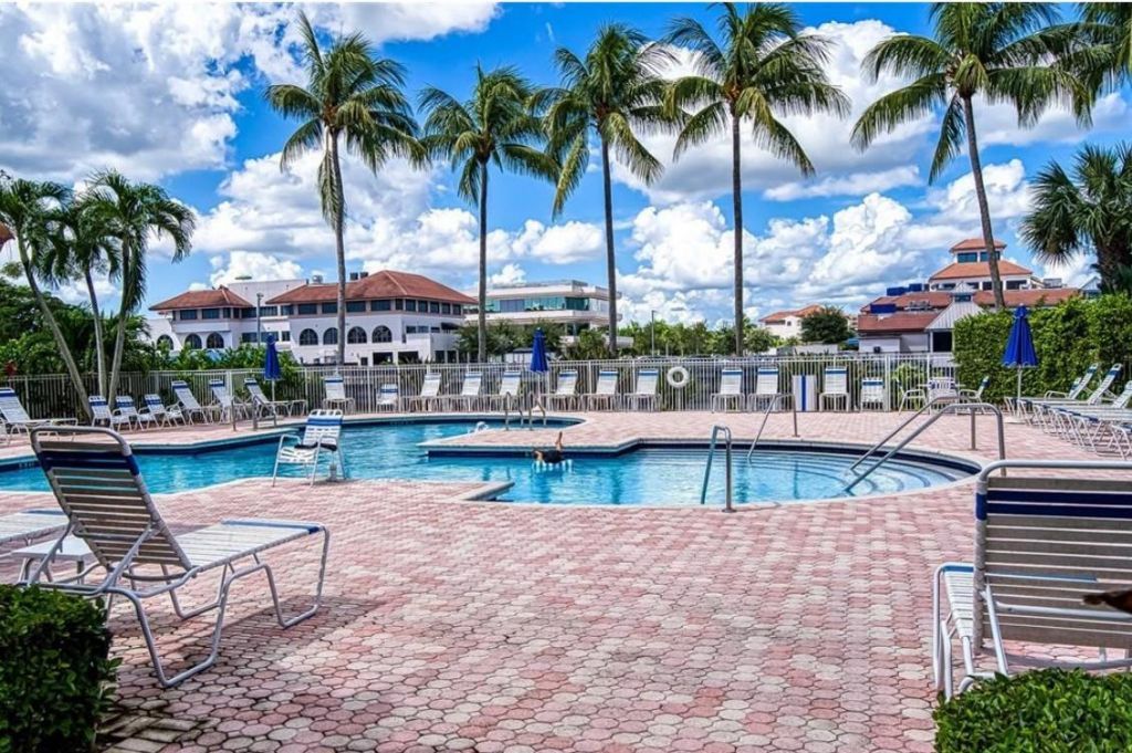 6688 Via Regina, Boca Raton, FL 33433 Photo