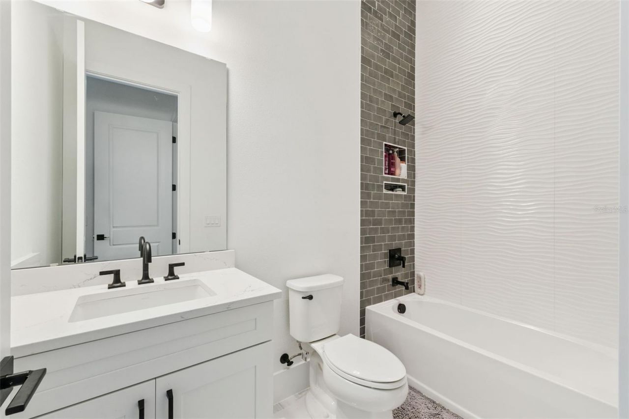 9720 Laurel Berry Drive, Orlando, FL 32827 Photo