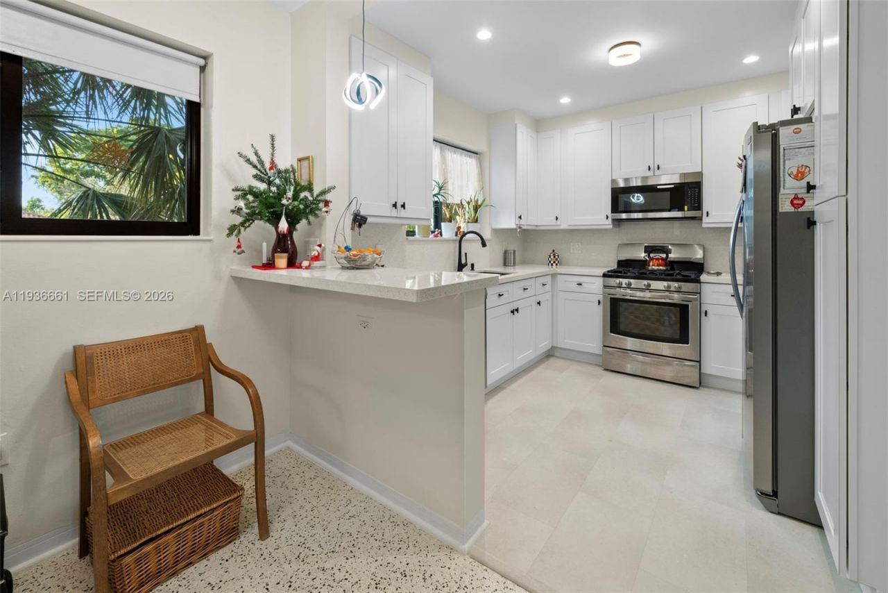 7517 Cutlass Ave, North Bay Village, FL 33141 Photo