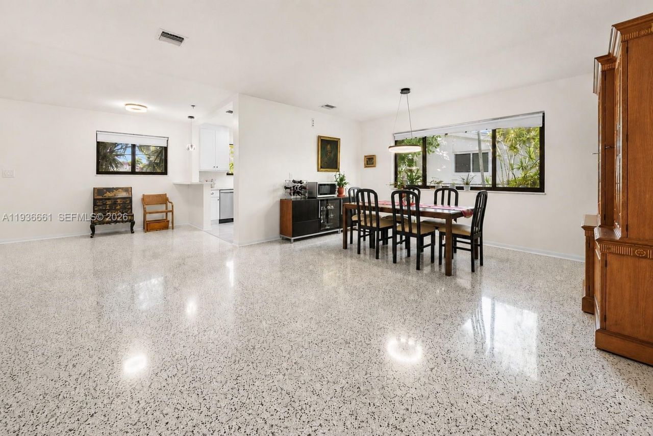 7517 Cutlass Ave, North Bay Village, FL 33141 Photo