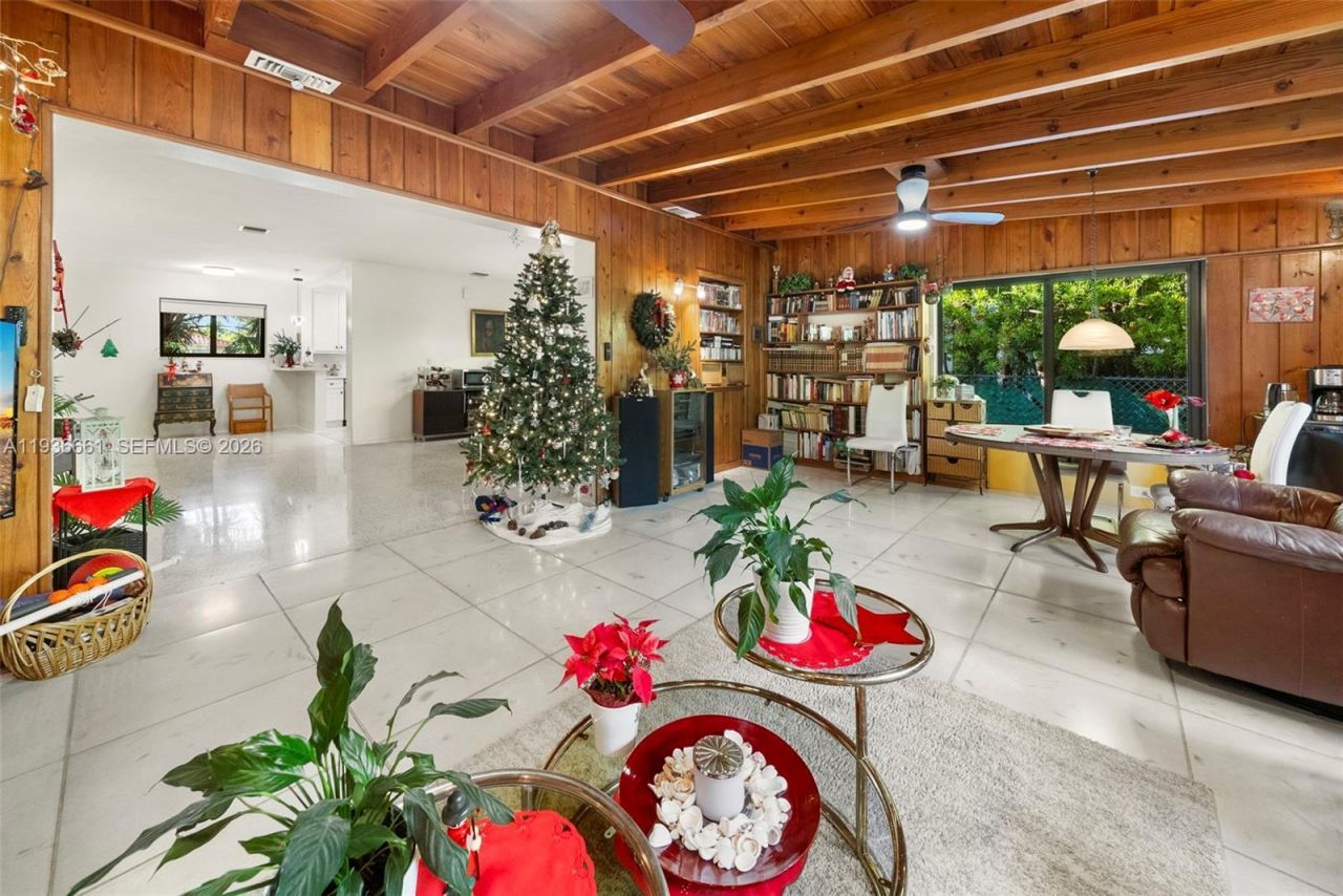 7517 Cutlass Ave, North Bay Village, FL 33141 Photo