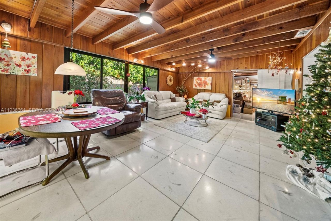 7517 Cutlass Ave, North Bay Village, FL 33141 Photo