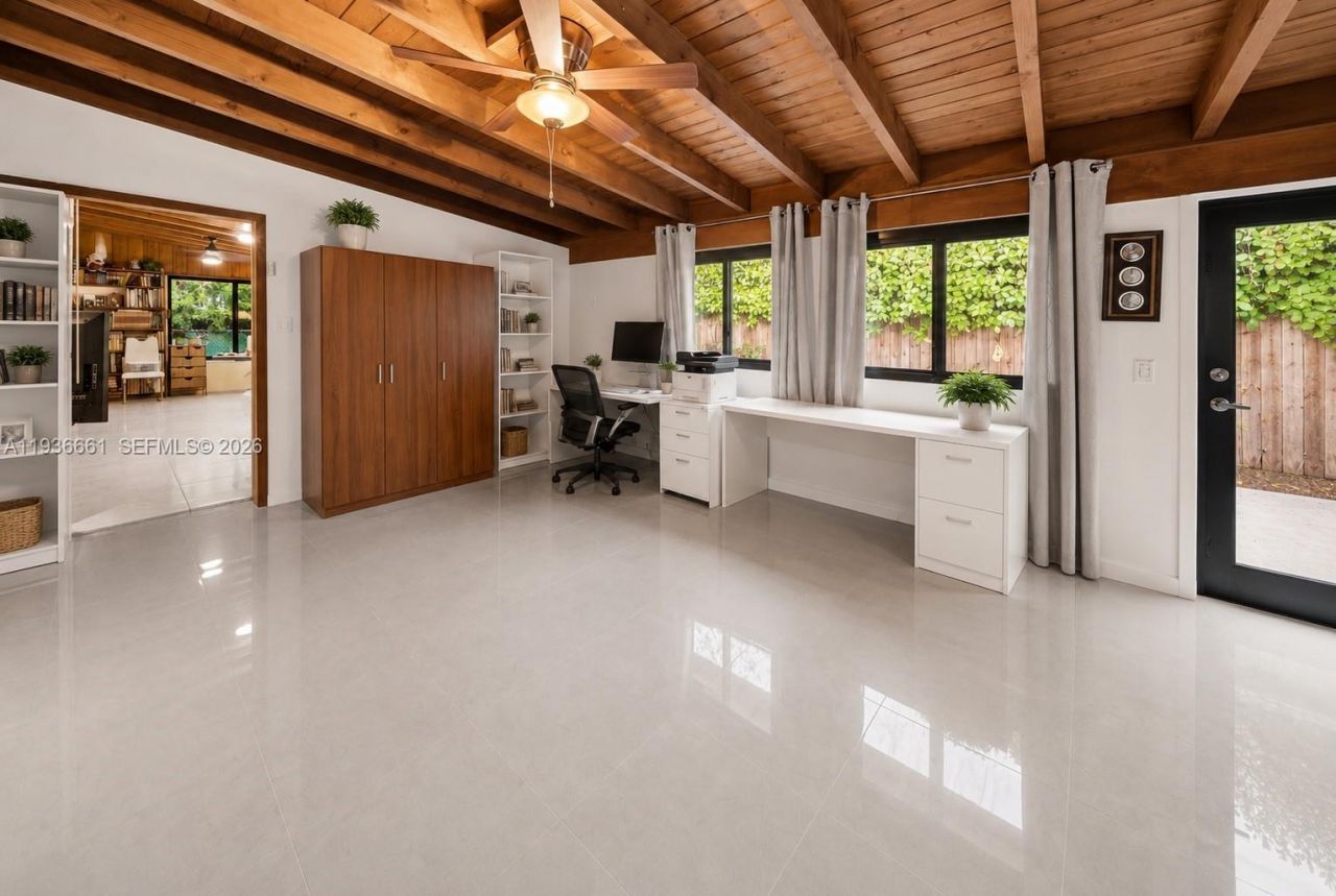 7517 Cutlass Ave, North Bay Village, FL 33141 Photo