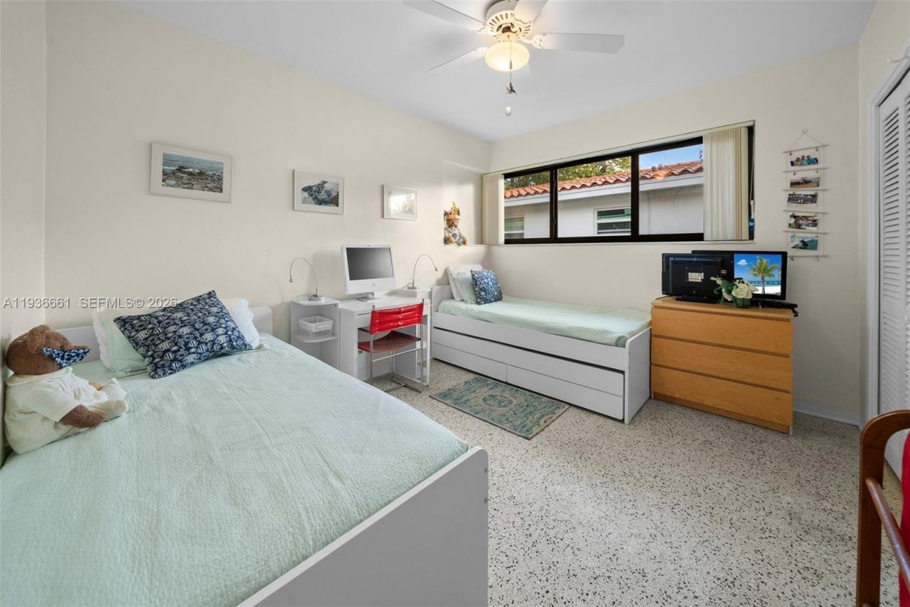 7517 Cutlass Ave, North Bay Village, FL 33141 Photo