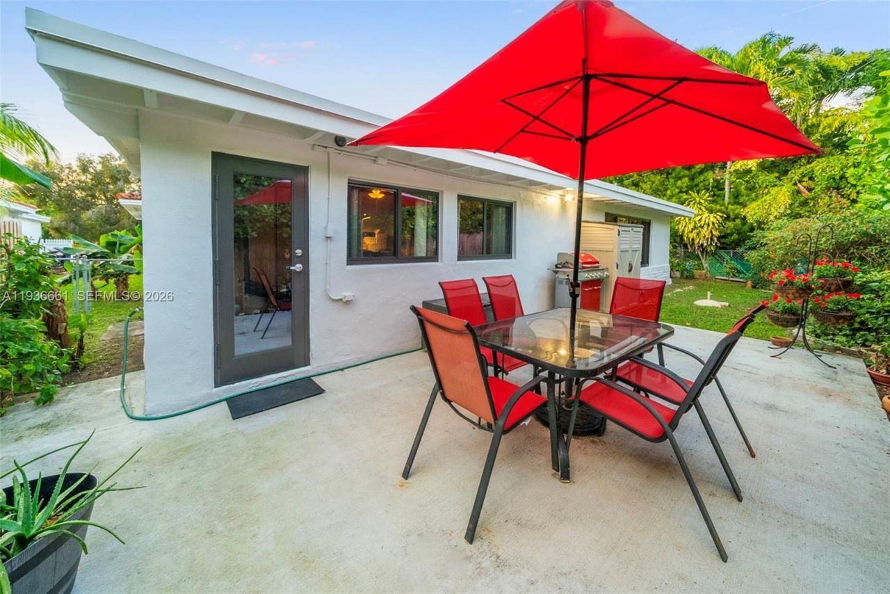 7517 Cutlass Ave, North Bay Village, FL 33141 Photo