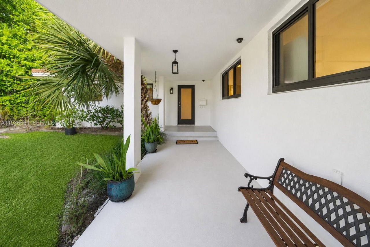 7517 Cutlass Ave, North Bay Village, FL 33141 Photo