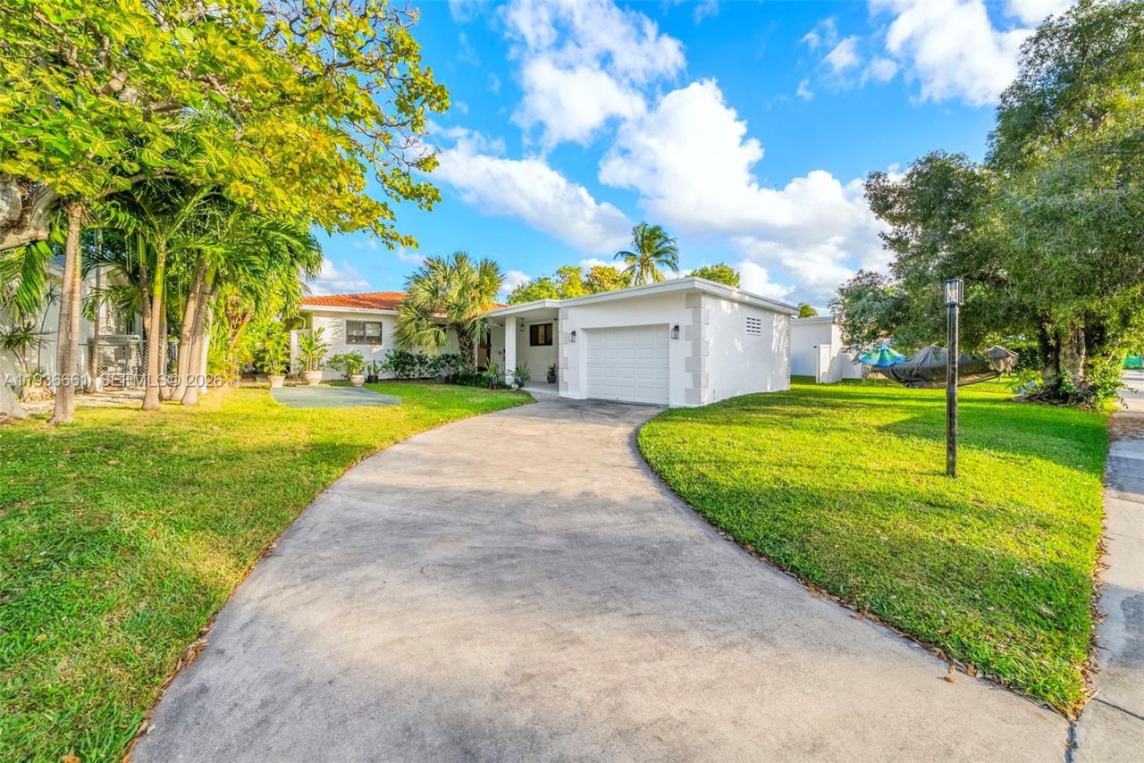 7517 Cutlass Ave, North Bay Village, FL 33141 Photo
