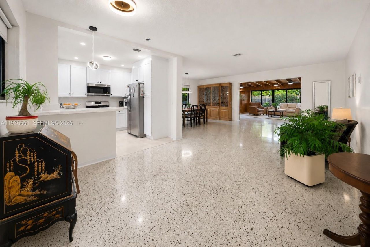 7517 Cutlass Ave, North Bay Village, FL 33141 Photo