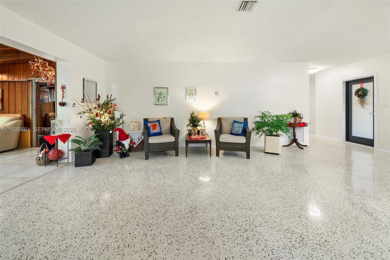 7517 Cutlass Ave, North Bay Village, FL 33141 Photo