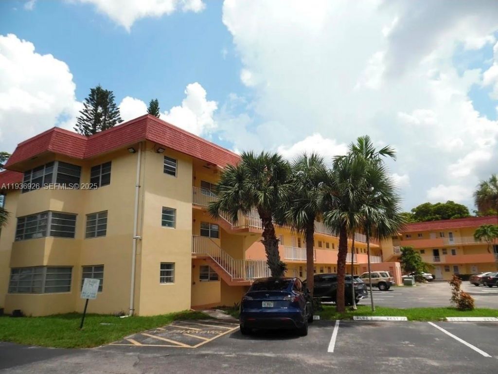 1540 NE 191st St , Unit 145, Miami, FL 33179 Photo