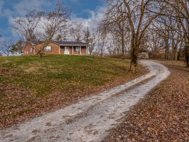 523 Cherry Grove Road, Flemingsburg, KY 41041