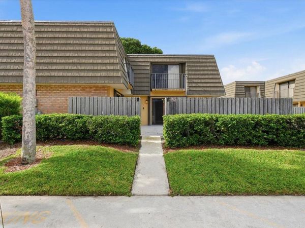 712 7th Way, West Palm Beach, FL 33407